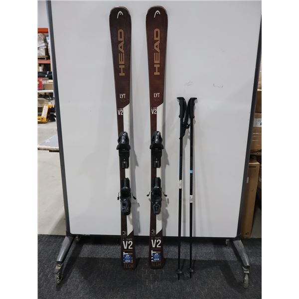 *USAGÉ* HEAD SKIS ALPINS 67" AVEC FIXATIONS ET BÂTONS