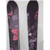 Image 2 : *USAGÉ* FISCHER SKIS ALPINS 59" AVEC FIXATIONS ET BÂTONS