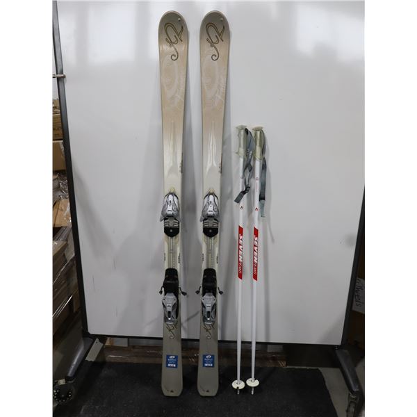 *USAGÉ* K2 SKIS ALPINS 63" AVEC FIXATIONS ET BÂTONS