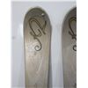 Image 2 : *USAGÉ* K2 SKIS ALPINS 63" AVEC FIXATIONS ET BÂTONS