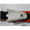 Image 7 : *USAGÉ* HEAD SKIS ALPINS 58" AVEC FIXATIONS ET BÂTONS