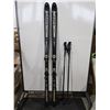 Image 1 : *USAGÉ* SALOMON SKIS ALPINS 69" AVEC FIXATIONS ET BÂTONS