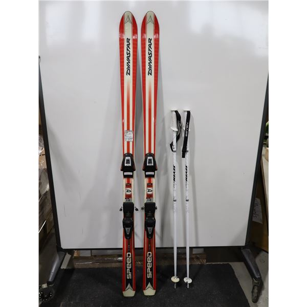 *USAGÉ* DYNASTAR SKIS ALPINS 63" AVEC FIXATIONS ET BÂTONS
