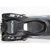 Image 6 : *USAGÉ* NORDICA SKIS ALPINS 28" AVEC FIXATIONS ET BÂTONS