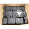 Image 2 : LOT DE 30 RONDELLES DE HOCKEY D’ENTRAÎNEMENT