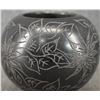 Image 9 : SANTA CLARA POTTERY JAR (CHRISTINE NIETO)