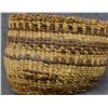 Image 10 : KLAMATH BASKETRY CYLINDER