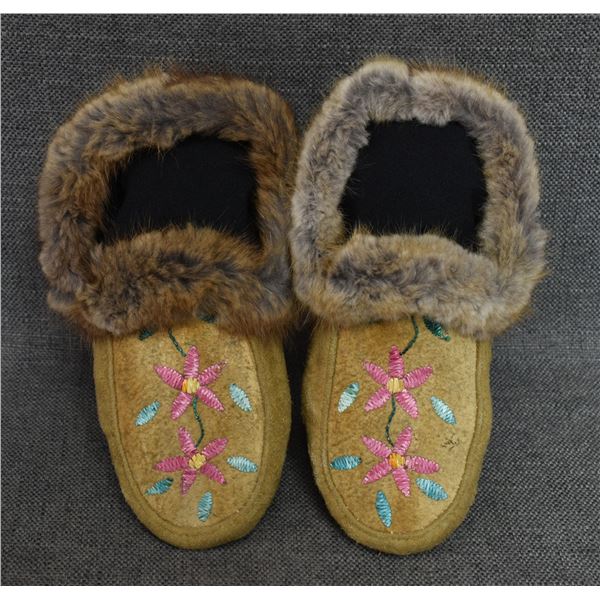 CREE MOCCASINS