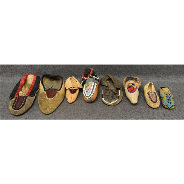 EIGHT SINGLE PLAINS/WOODLANDS CHILD MOCCASINS