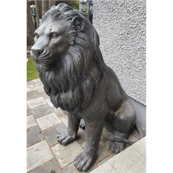 Large Cast Bronze-Finish Seated Guardian Lion Estate Garden Statue Sculpture Left Facing (Approx. 32