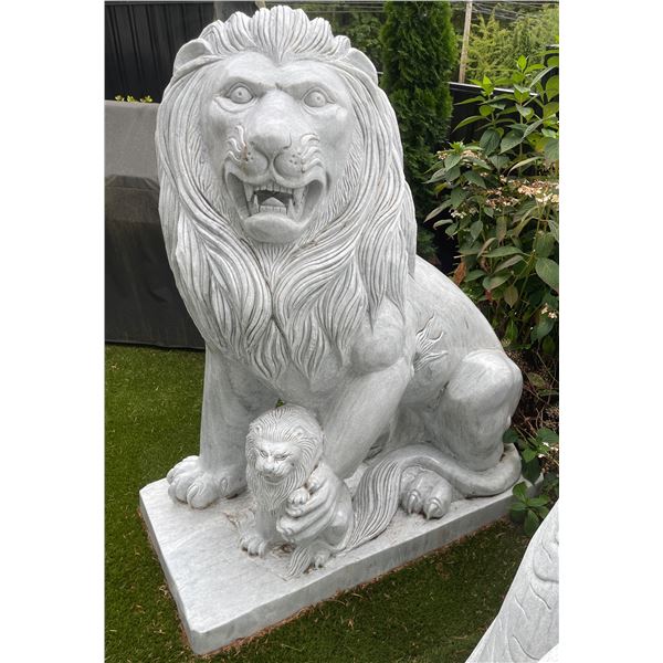 Large Carved White Marble Guardian Lion with Cub Estate Garden Statue Sculpture (Approx. 24x57x65)