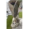 Image 5 : Monumental Cast Bronze-Finish Perched Eagle with Wings Raised Estate Garden Statue Sculpture (Approx