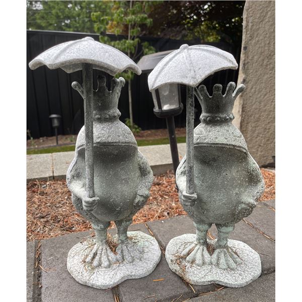Pair of Cast Metal Crowned Frog Prince with Umbrella Garden Statues (Approx. 14x6)