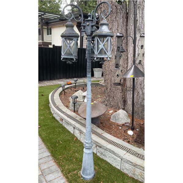 Vintage Cast Metal 2-Light Lantern Street Lamp Post Outdoor Estate Driveway Light (Approx. 76in H)