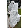 Image 6 : Carved Grey Veined White Marble Perched Eagle Garden Bench Statue Sculpture (Approx. 76x42x87)