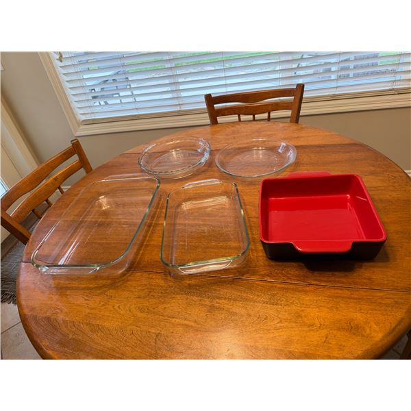 Baking pans
