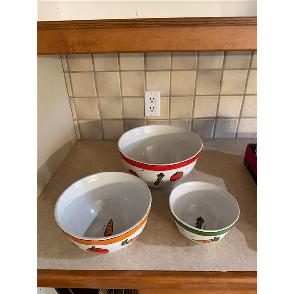 Mixing bowls