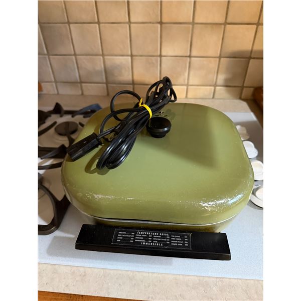 Electric frying pan