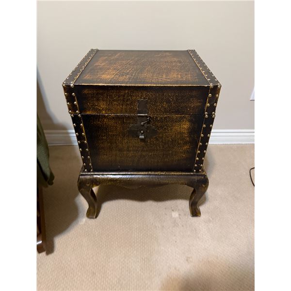Storage stand 17 1/2" x 16" x 24" tall
