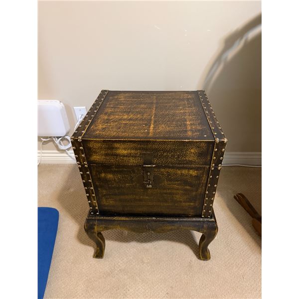 Storage stand 17 1/2" x 16" x 24" tall