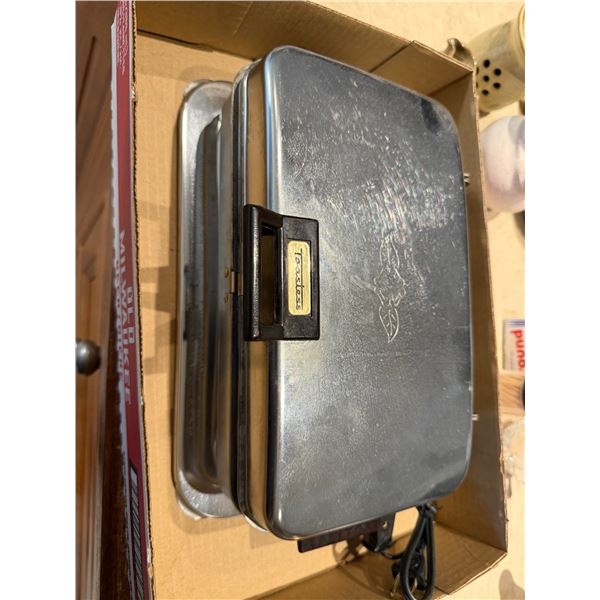 Waffle maker