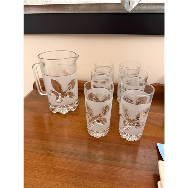 Vintage, pitcher and glasses