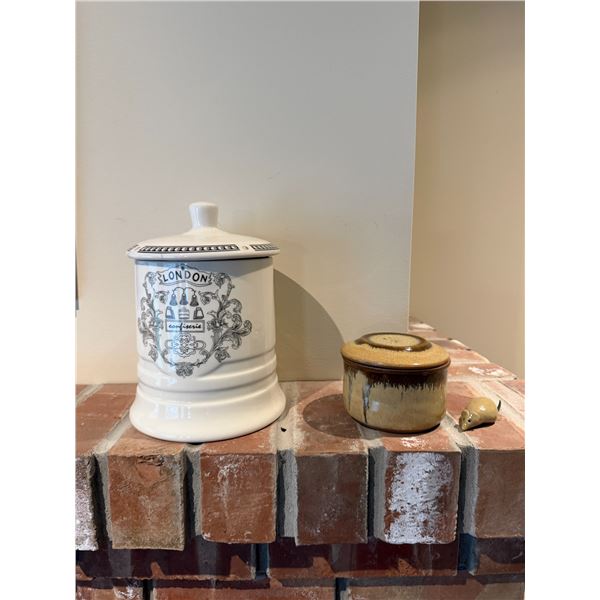 Pottery decor