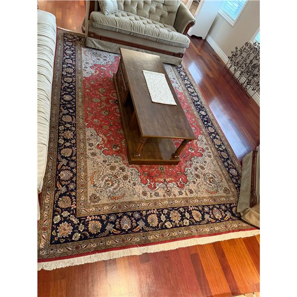 Area carpet 120" x 77"