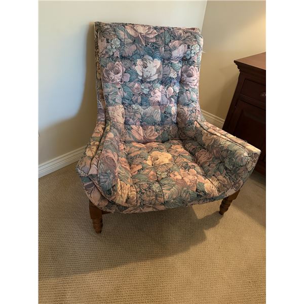 Accent chair