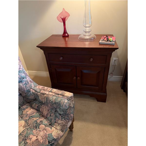 Pair of nightstands 32" x 18 1/2" x 30"
