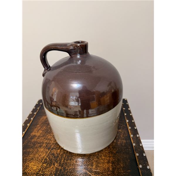 Pottery jug