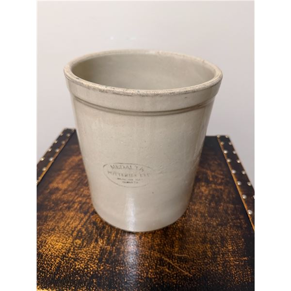 Delta potteries crock