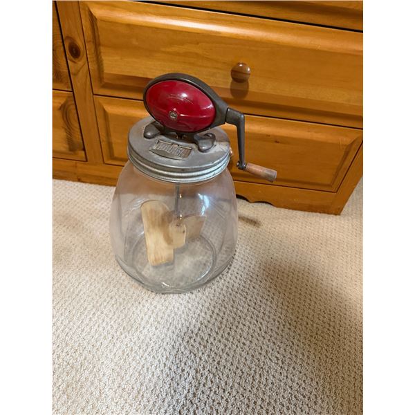 Class butter, Churn