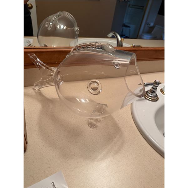 Glass fish decor