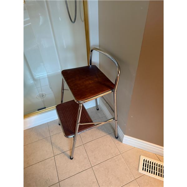 Folding step stool