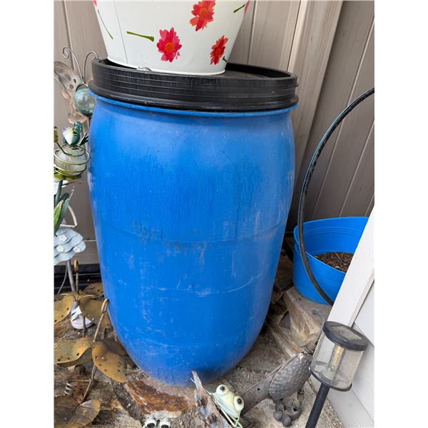 Rain barrel