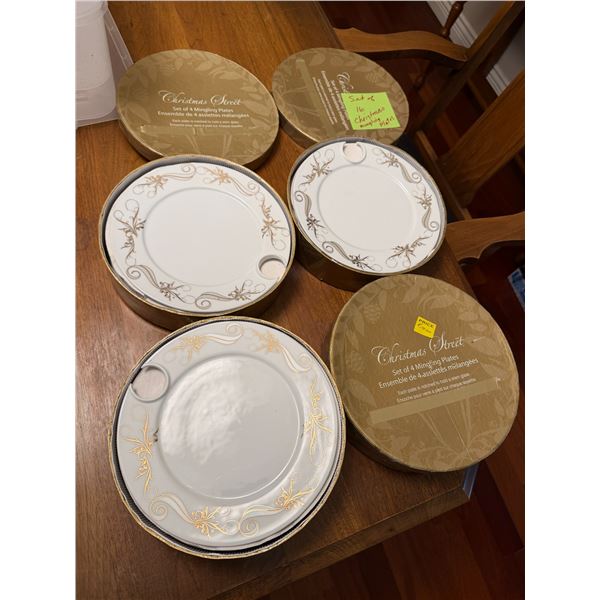 Christmas plates set of 16