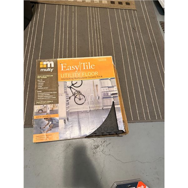 Utility floor tiles