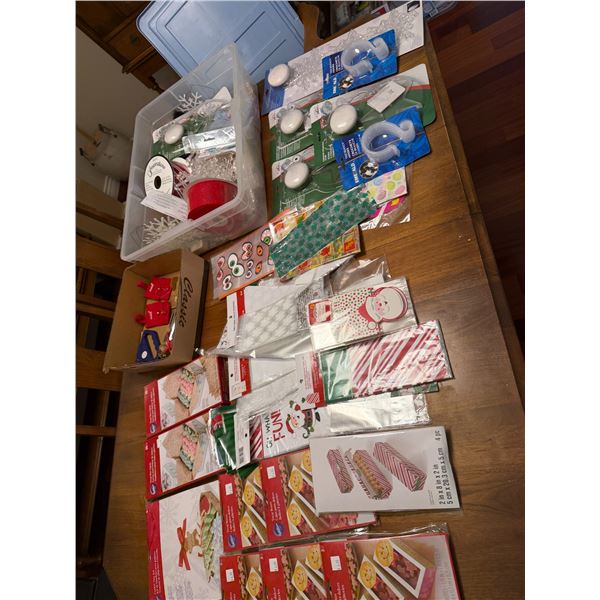 Treat boxes and treat bags, ribbon, colorful, changing star and other Christmas and crafting items