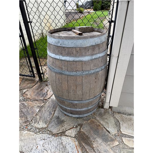 Wine barrel