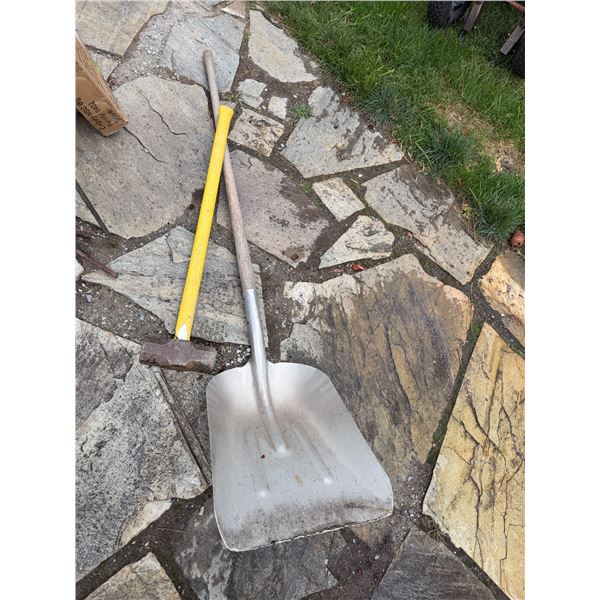 Shovel and sledgehammer