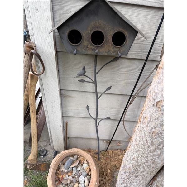 Birdhouse