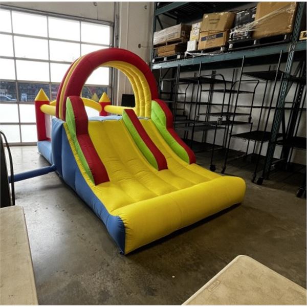LARGE INFLATABLE BOUNCEY HOUSE WITH SLIDE, CLIMBING WALL, CARRY BAG, PATCH KIT AND PUMP, WORKING NO 