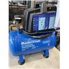 Image 2 : MASTERCRAFT 2 GALLON AIR COMPRESSOR