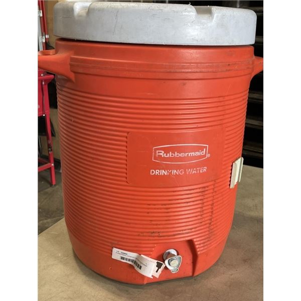 RUBBERMAID DRINKING WATER DISPENSER