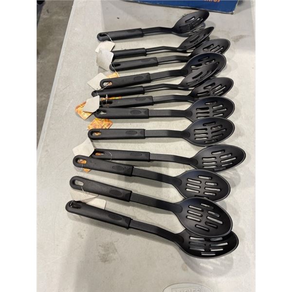 BOX OF KITCHEN SPATULAS