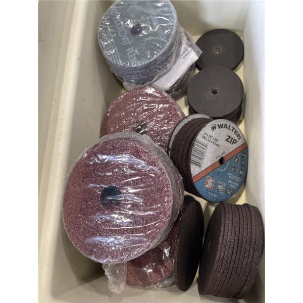 TRAY OF NEW GRINDING AND CUTOFF DISCS ETC