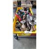 Image 1 : TRAY OF LARGE PIPE FITTINGS AND SHUTOFFS