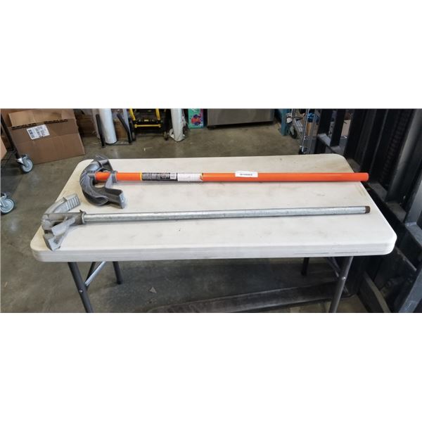 AS NEW RIDGID 3/4 INCH PIPE BENDER AND SMALLER PIPE BENDER
