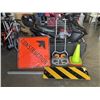 Image 1 : 2 ROAD SIGNS, AND SMALL FOLDING DOLLY